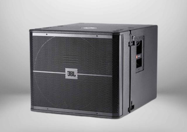 VRX918SB 18 in. High Power Powered Flying Subwoofer for hire